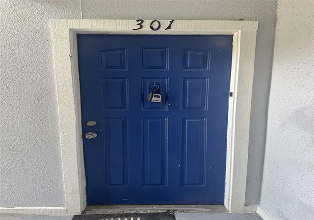 7th image of 9700 Leawood Blvd #301, Houston, TX 77099 | MLS# 21117464