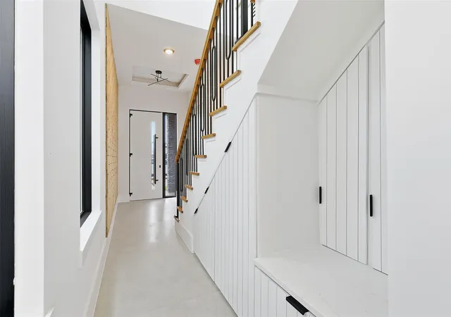 Photo 3 of Single family home for sale at 619 Rolling Oaks, Stafford, TX 77477 | MLS# 40538692 | Listing updated on 2026-06-13