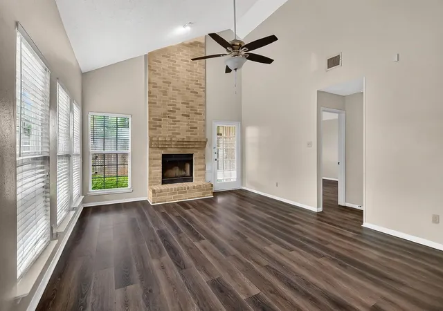 4th image of 8667 Vinkins Rd, Houston, TX 77071 | MLS# 27431289