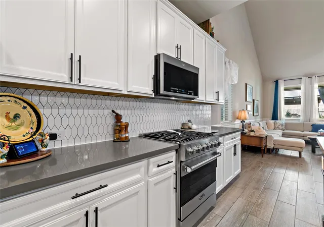Photo 4 of Single family home for sale at 20014 Wild Horse Holw Ln, Tomball, TX 77377 | MLS# 16788865 | Listing updated on 2026-10-07