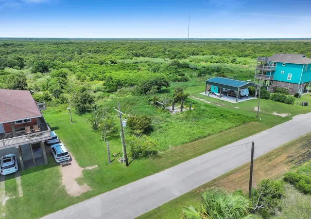 Photo 2 of Land for sale at 937 Magnolia, Crystal Beach, TX 77650 | MLS# 48564314 | Listing updated on 2026-08-04