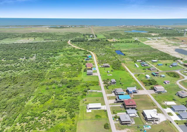 Photo 4 of Land for sale at 937 Magnolia, Crystal Beach, TX 77650 | MLS# 48564314 | Listing updated on 2026-08-04