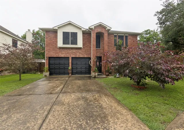 Photo 2 of Single family home for sale at 7806 Tamora Ln, Pasadena, TX 77505 | MLS# 49893398 | Listing updated on 2026-06-02