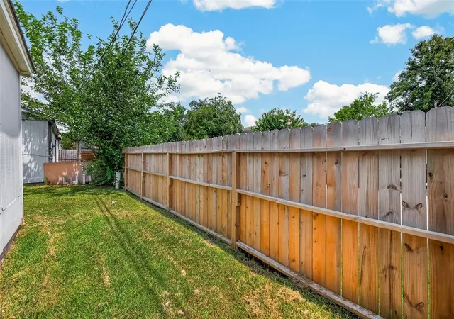 16th image of 4608 W Jasmine St, Pearland, TX 77581 | MLS# 88744251