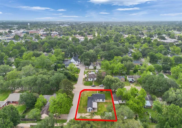 Homes for sale in Rosenberg, TX | 1300 Brazos Street, Rosenberg, TX 77471 | MLS# 33667082