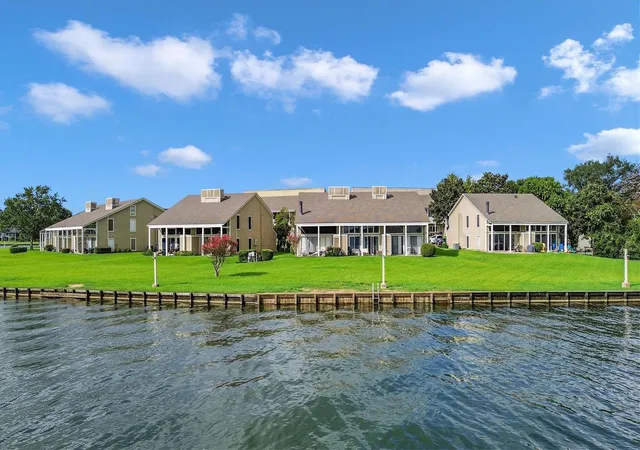 1st image of 146 April Point Dr S, Montgomery, TX 77356 | MLS# 13682568