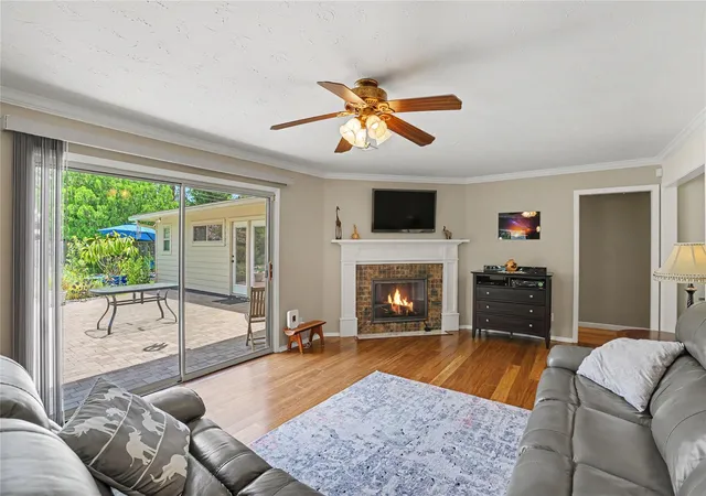 5th image of 1754 Nocturne Ln, Houston, TX 77043 | MLS# 95211306
