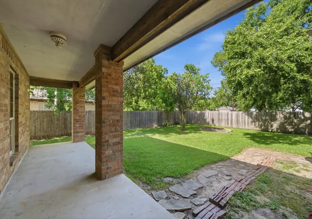 14th image of 2527 S San Antonio St, Pearland, TX 77581 | MLS# 3360744
