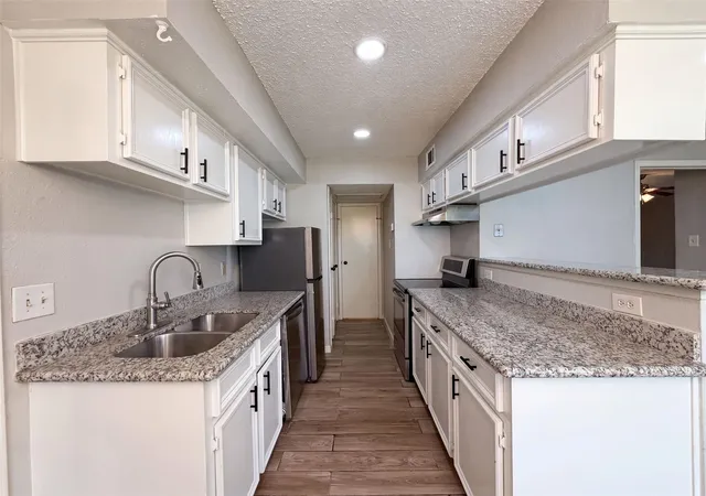 Photo 2 of Condo for sale at 2750 Holly Hall St #1409, Houston, TX 77054 | MLS# 48529318 | Listing updated on 2026-09-17