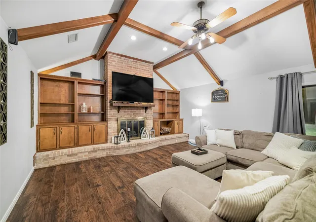Photo 2 of Sale Pending at 605 W Forrest St, Victoria, TX 77901 | MLS# 26240448 | Listing updated on 2026-09-16