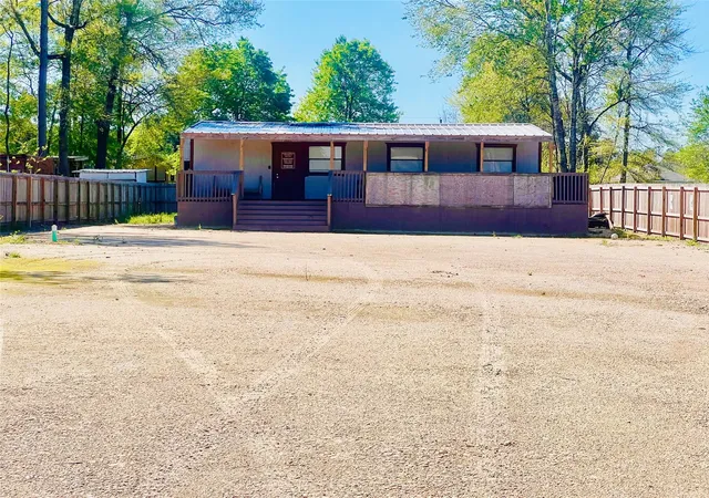 Photo 2 of Single family home for sale at 960 County Rd 5021, Cleveland, TX 77327 | MLS# 73931481 | Listing updated on 2026-05-04