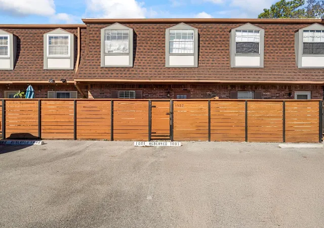 32nd image of 9303 Hammerly Blvd #1002, Houston, TX 77080 | MLS# 67932761