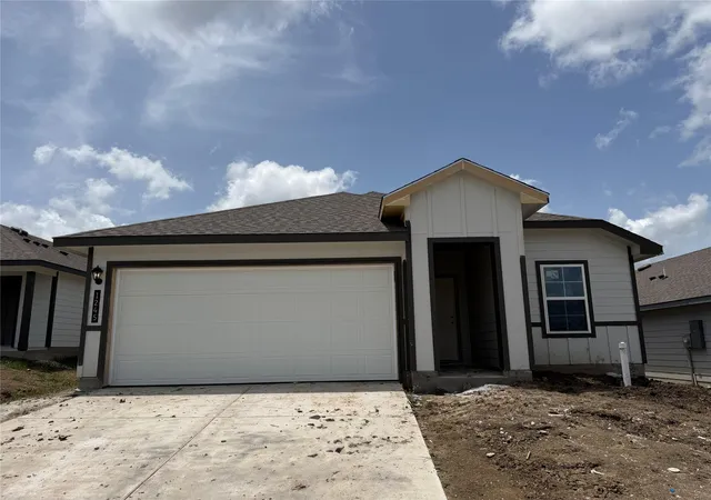 1st image of 1245 Hickory Grove St, Brenham, TX 77833 | MLS# 96959154