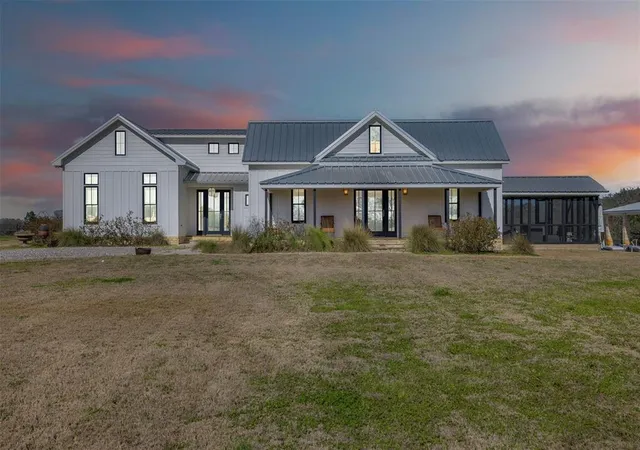 Homes for sale in Fayetteville, TX | 4620 Treybig   A Loop, Fayetteville, TX 78940 | MLS# 20603788