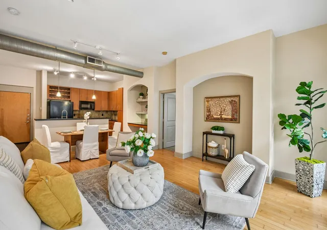 1st image of 1901 Post Oak Blvd #2607, Houston, TX 77056 | MLS# 12205487