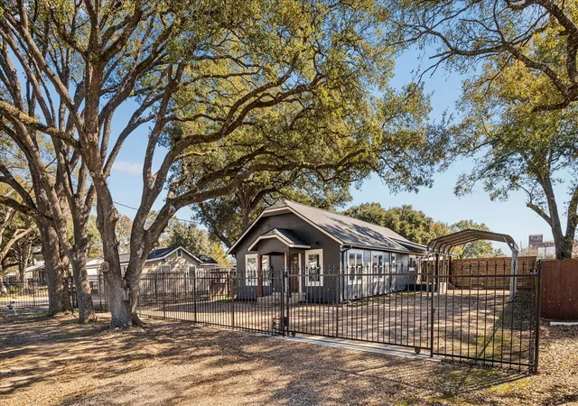 4th image of 5235 E 5Th St, Katy, TX 77493 | MLS# 69716949