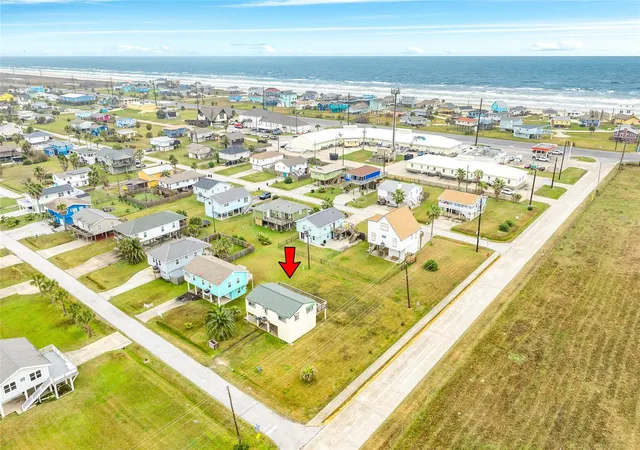 Homes for sale in Jamaica Beach, TX | 16725 Captain Bligh Rd, Jamaica Beach, TX 77554 | MLS# 37701899