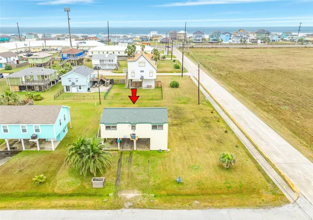 Homes for sale in Jamaica Beach, TX | 16725 Captain Bligh Rd, Jamaica Beach, TX 77554 | MLS# 37701899
