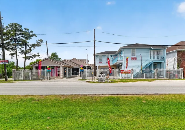 1st image of 530 Frankie St #1, Houston, TX 77015 | MLS# 53657280