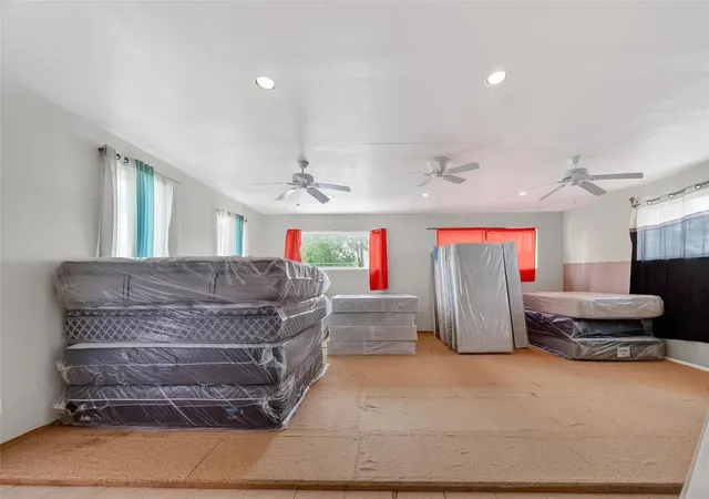 2nd image of 530 Frankie St, Houston, TX 77015