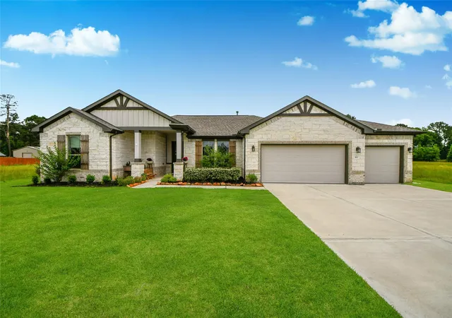 2nd image of 160 Barton Pl Dr, Cleveland, TX 77327 | MLS# 54272745