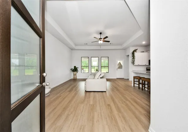 4th image of 160 Barton Pl Dr, Cleveland, TX 77327 | MLS# 54272745