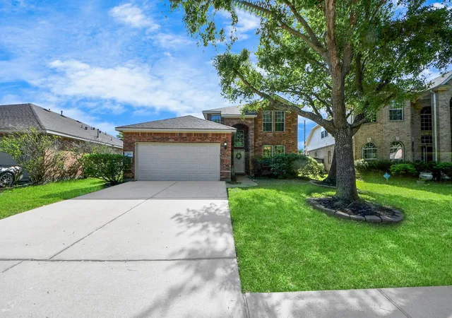Photo 1 of Sale Pending at 10518 Lyndon Meadows Dr, Houston, TX 77095 | MLS# 34408620 | Listing updated on 2025-09-20
