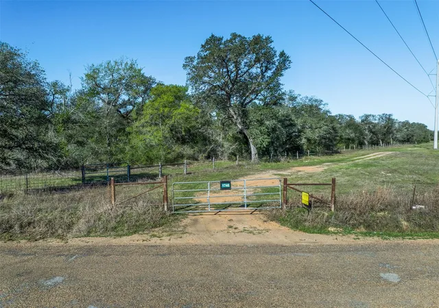 27th image of 1746 County Road 103, Columbus, TX 78934 | MLS# 89637253