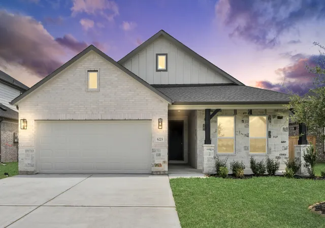 Photo 1 of Single family home for sale at 6223 Vista View Ln, Richmond, TX 77469 | MLS# 43854401 | Listing updated on 2026-09-10