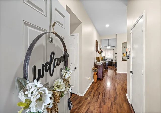 Photo 3 of Single family home for sale at 6527 Harcourt Brg Dr, Houston, TX 77084 | MLS# 28094589 | Listing updated on 2026-09-19