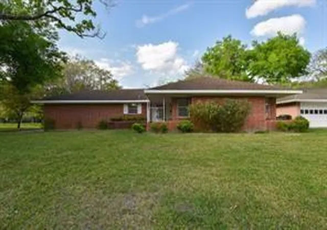 1st image of 5042 Grape St, Houston, TX 77096 | MLS# 87366571