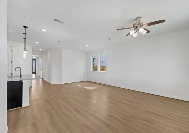 Photo 3 of Single family home for sale at 14814 Mission Ave, Mont Belvieu, TX 77523 | MLS# 87356154 | Listing updated on 2026-09-01
