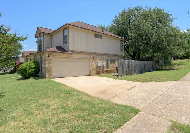 Photo 3 of Single family home for sale at 1205 Joe Morse Dr, Copperas Cove, TX 76522 | MLS# 6235982 | Listing updated on 2026-07-31