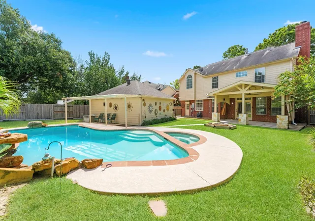 Photo 2 of Sale Pending at 17518 Rustling Aspen Ln, Houston, TX 77095 | MLS# 92400494 | Listing updated on 2026-09-07