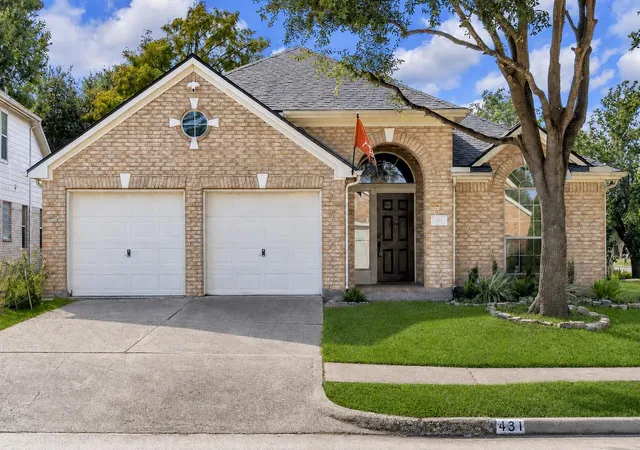 Photo 1 of Single family home for sale at 431 Cardinal Oaks, Kemah, TX 77565 | MLS# 8520573 | Listing updated on 2026-09-19