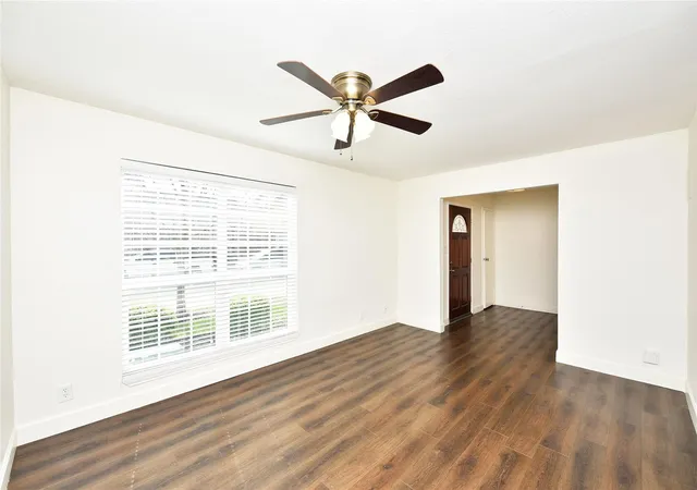 5th image of 11002 Hammerly Blvd #57, Houston, TX 77043 | MLS# 53262922
