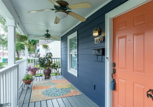 3rd image of 2209 Portsmouth St, Houston, TX 77098 | MLS# 16638753