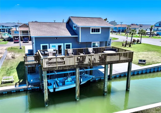 2nd image of 303 Tahiti Rd, Galveston, TX 77554 | MLS# 98558208