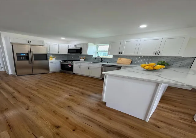 Photo 4 of Single family home for sale at 4414 Orange St, Houston, TX 77020 | MLS# 80274833 | Listing updated on 2026-09-18