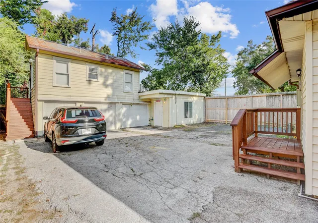 5th image of 610 Columbia St, Houston, TX 77007 | MLS# 43106074