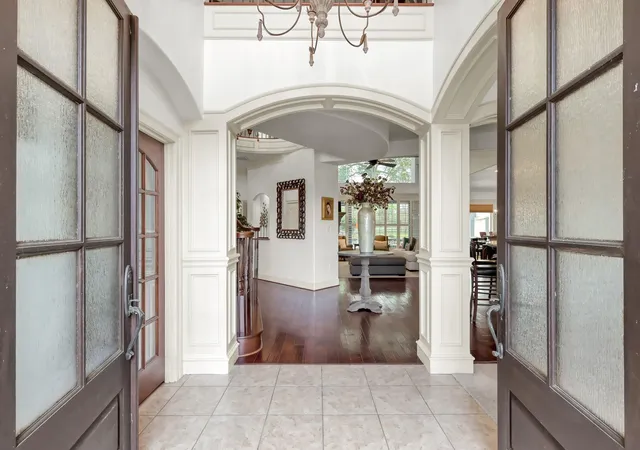 Photo 4 of Single family home for sale at 50 Lake Ests Dr, Montgomery, TX 77356 | MLS# 94437901 | Listing updated on 2026-09-11