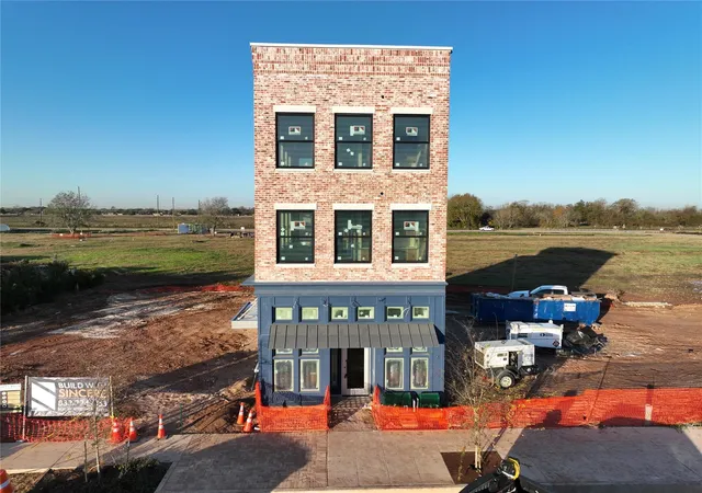 2nd image of 1241 Mercantile St, Richmond, TX 77406 | MLS# 4147530