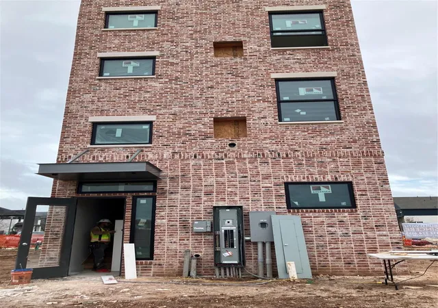 Photo 3 of Townhouse for sale at 1241 Mercantile St, Richmond, TX 77406 | MLS# 4147530 | Listing updated on 2026-04-24