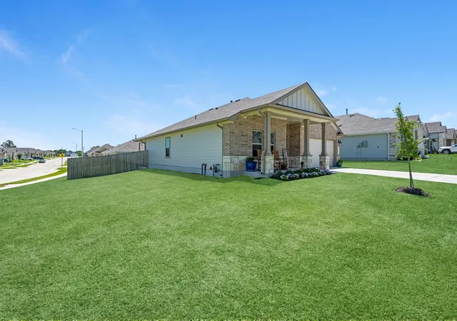 Homes for sale in Brenham, TX | 1718 Robinson Dr, Brenham, TX 77833 | MLS# 3874543