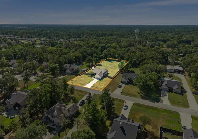 Photo 2 of Single family home for sale at 9103 Red Stag Ln, Conroe, TX 77303 | MLS# 16625541 | Listing updated on 2026-09-19