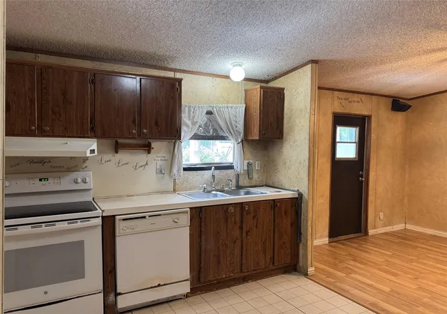 Photo 2 of Single family home for sale at 31 County Rd 3794a, Cleveland, TX 77328 | MLS# 74091307 | Listing updated on 2026-07-27