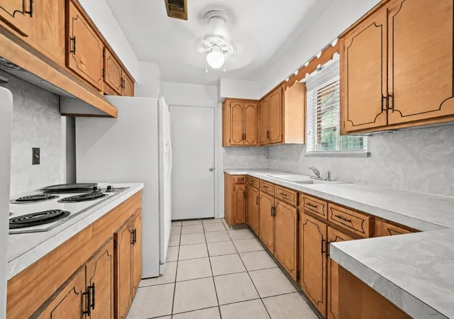 Photo 2 of Sale Pending at 14531 Alkay St, Houston, TX 77045 | MLS# 26472308 | Listing updated on 2026-10-07