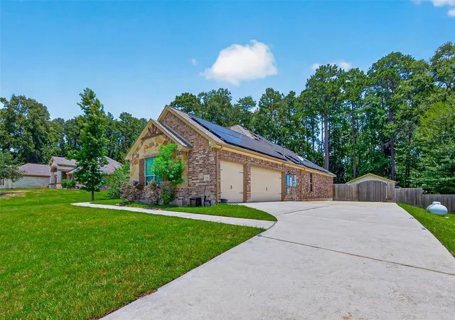 2nd image of 28510 Redwood Cliff Ln, Huffman, TX 77336 | MLS# 18251046