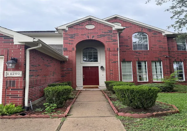 2nd image of 14202 Anson Grove Ln, Sugar Land, TX 77498 | MLS# 83976312
