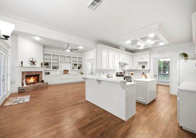4th image of 5925 Ranch Lake Dr, Magnolia, TX 77354 | MLS# 91146017